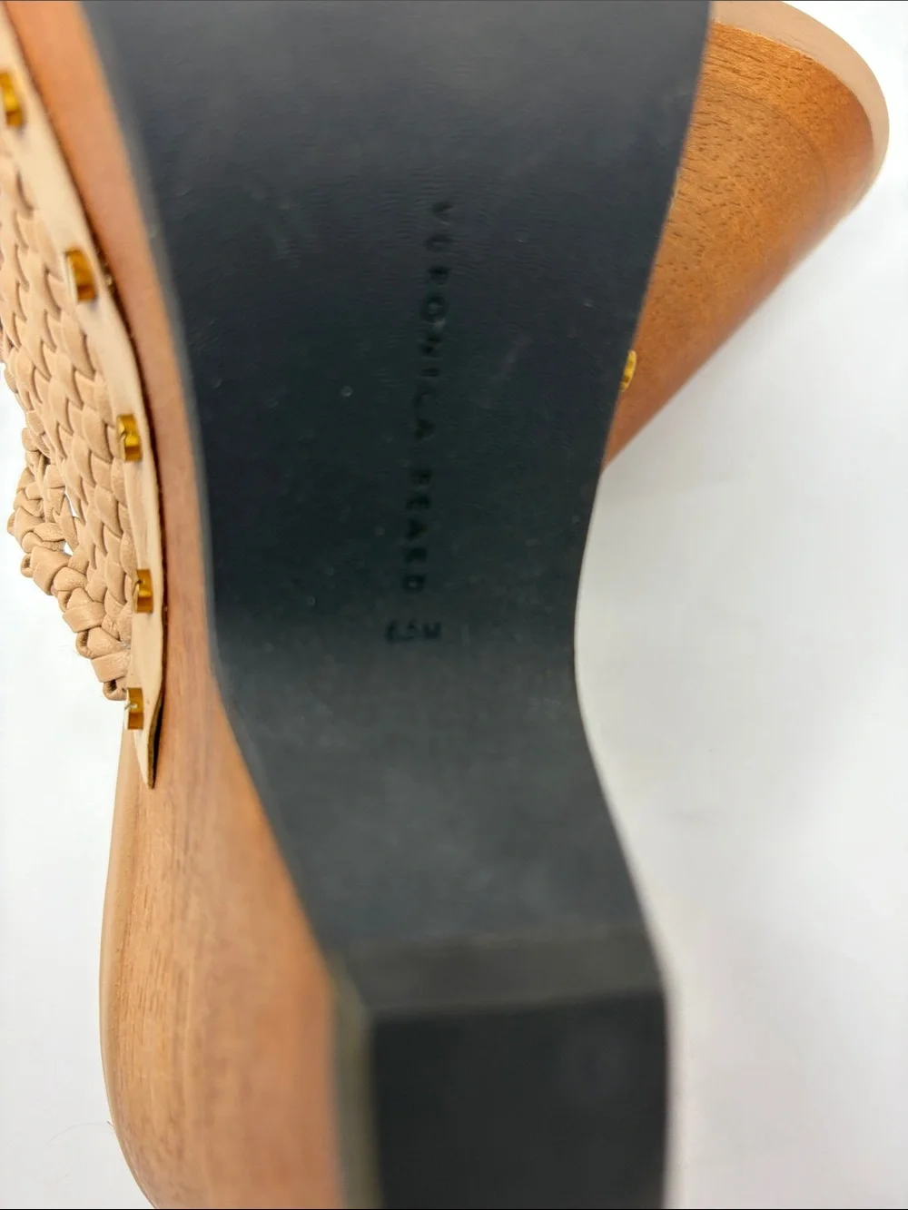 Veronica Beard Woven Tan Leather Clog Mules Size 6.5 Excellent Condition